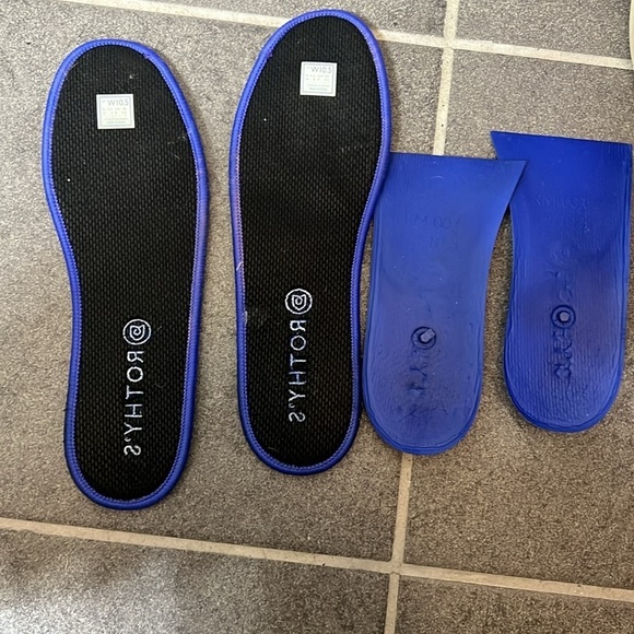 Rothy’s Womens Sz 10.5 The Chelsea Boot Pull On Knit Shoes Black Stretch winter - Picture 8 of 9